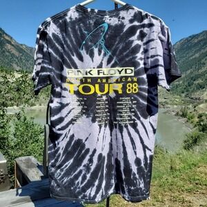Pink Floyd Tour 88 - size small‎ NWT